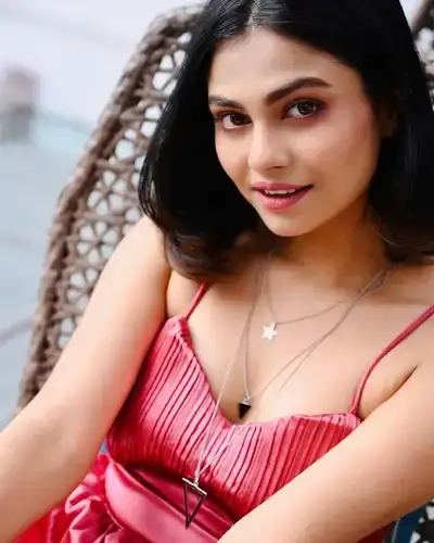 Call Girls Service in Kheragarh
